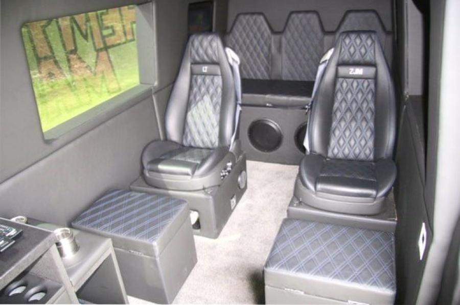Панель приборов Volkswagen Crafter The Mystery Machine 2012 года  (фото 6 из 19)